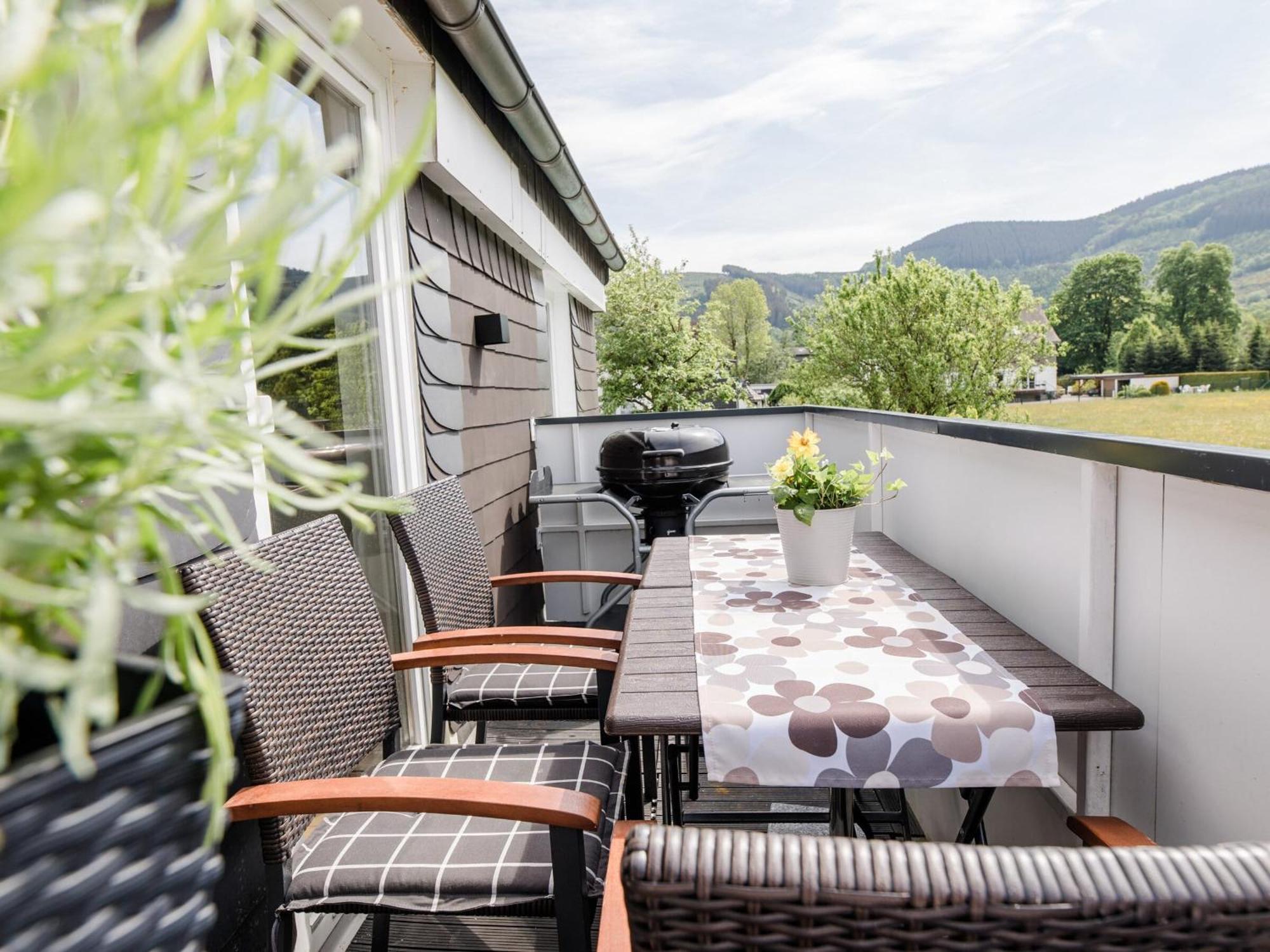 לנסטאט Ferienwohnung Kurparkblicksauerland מראה חיצוני תמונה